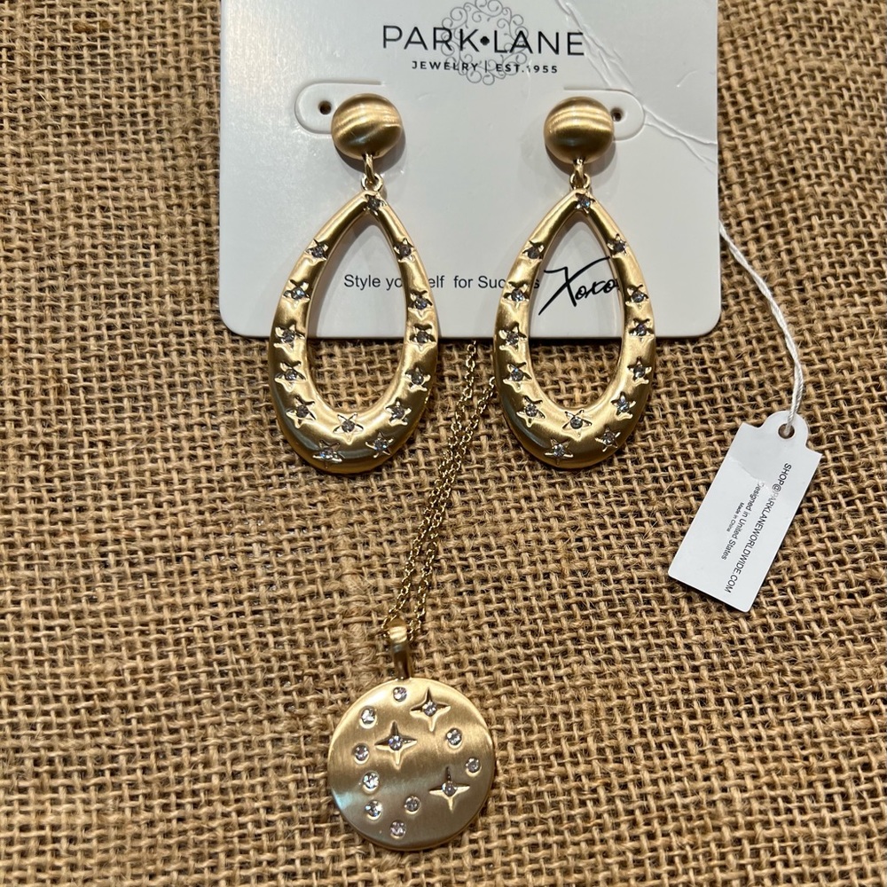 Park Lane Sparkle Box necklace and earrings set